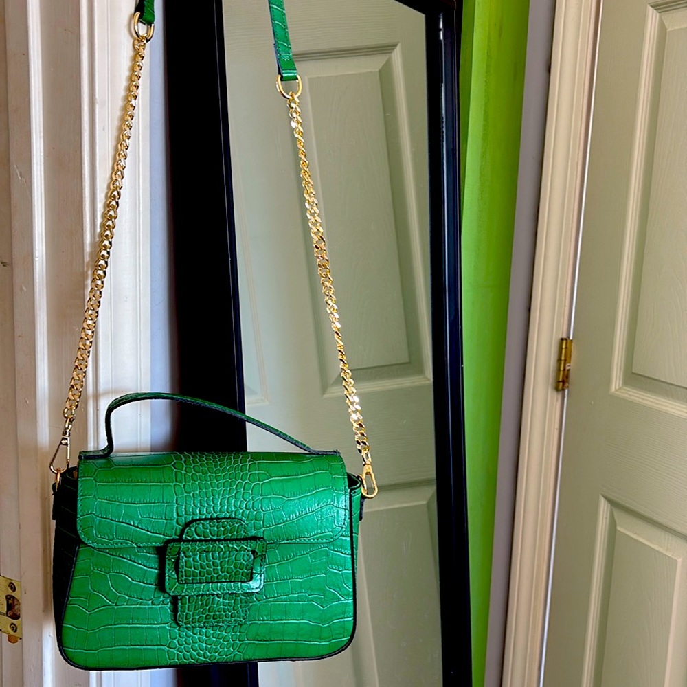 Green purse